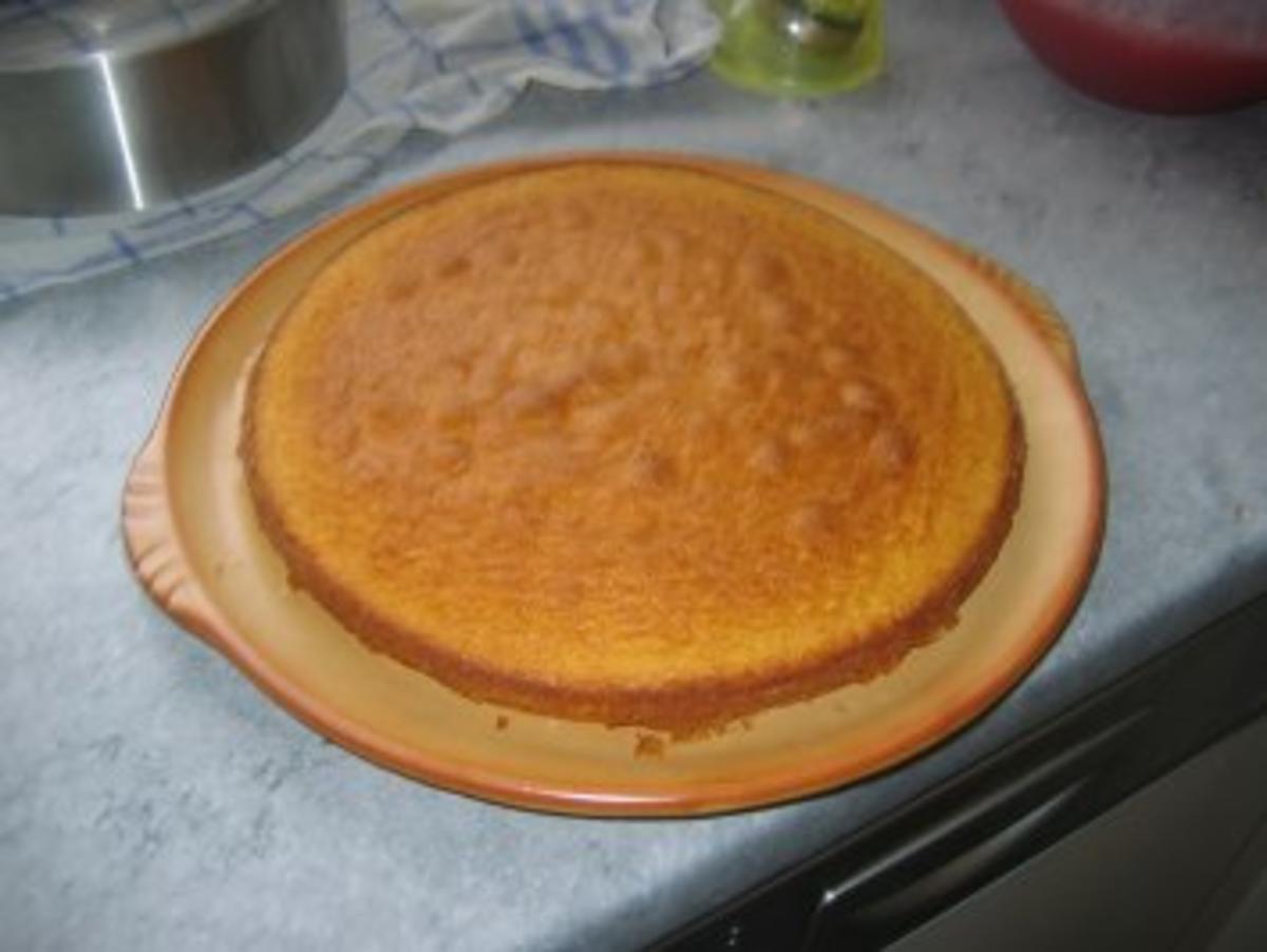 Wackelige Erdbeertorte - Rezept - Bild Nr. 5