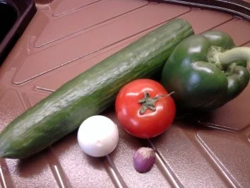 Rezept: Quer-durch-den-Kühlschrank-Salat Bild Nr. 2 Quer-durch-den-Kühlschrank-Salat - Rezept - Bild Nr. 2