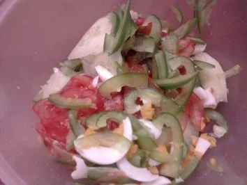 Rezept: Quer-durch-den-Kühlschrank-Salat Bild Nr. 3 Quer-durch-den-Kühlschrank-Salat - Rezept - Bild Nr. 3