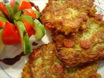 Reibekuchen "mediteran" mit Bifi - Rezept