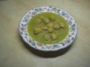 Suppen - grüne Frühlingssuppe mit Hackbällchen - Rezept