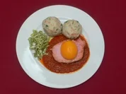 Westfälischer Kasselerbraten auf rotem Grund unter Pfirsich mit Knödeln - Rezept - Bild Nr. 2