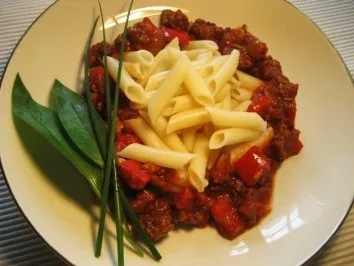 Rezept: Arrabbiata - Fleischsoße ... Arrabbiata - Fleischsoße ... - Rezept