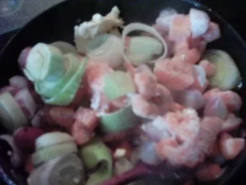 Mini-wiener im Frühstücksspeckmantel,geschmorte Pilze,gedünstetes Gemüse mit Fladenbrot - Rezept - Bild Nr. 4