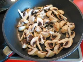 Rezept: Rührei mit Champignons Bild Nr. 4 Rührei mit Champignons - Rezept - Bild Nr. 4