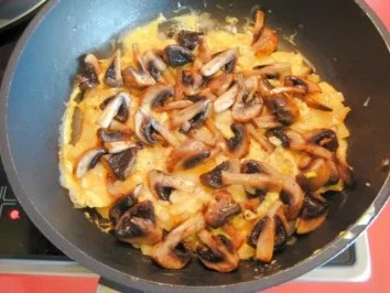 Rezept: Rührei mit Champignons Bild Nr. 8 Rührei mit Champignons - Rezept - Bild Nr. 8