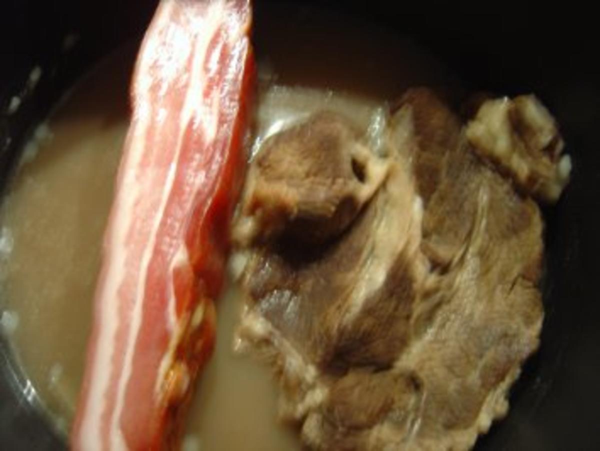 Schnibbelbohnen-Stampf mit Suppenfleisch und Bauch - Rezept - Bild Nr. 3