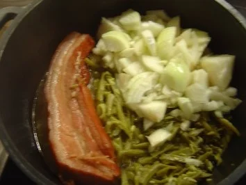 Schnibbelbohnen-Stampf mit Suppenfleisch und Bauch - Rezept - Bild Nr. 5