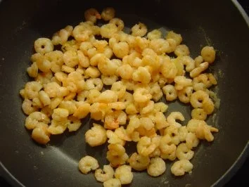 Rezept: Garnelen a´la "kleine Raupe Nimmersatt" als Vorspeise Bild Nr. 5 Garnelen a´la "kleine Raupe Nimmersatt" als Vorspeise - Rezept - Bild Nr. 5