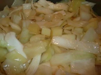 Rezept: Paprika-Gyros im Kohl-Kartoffelgemüse Bild Nr. 10 Paprika-Gyros im Kohl-Kartoffelgemüse - Rezept - Bild Nr. 10