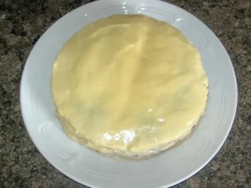 Schokoladen - Kirschtorte mit Eierlikörcreme - Rezept - Bild Nr. 8