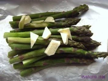 Rezept: Folienspargel Folienspargel - Rezept