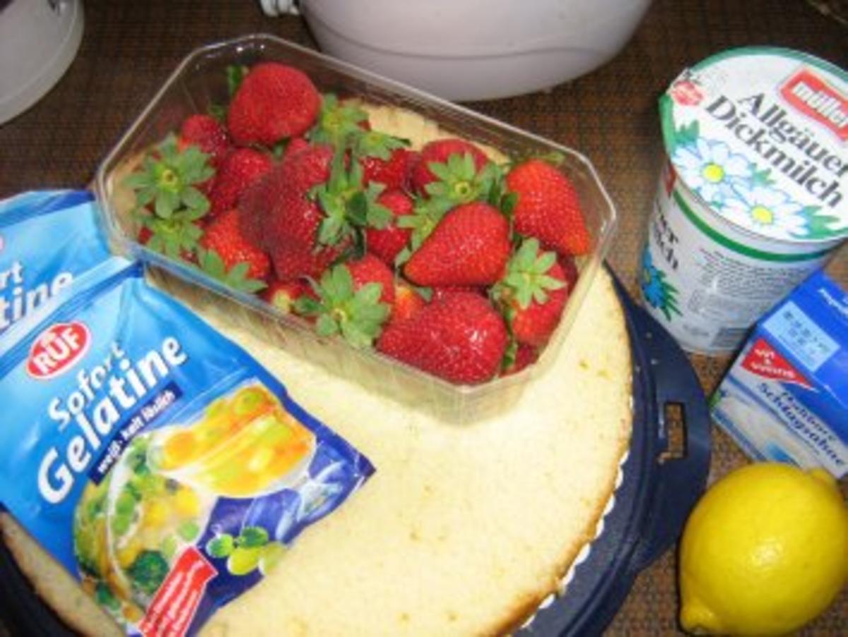 Erdbeer-Dickmilch-Sahne- Torte - Rezept - Bild Nr. 2