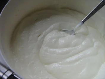 Rezept: Erdbeer-Dickmilch-Sahne- Torte Bild Nr. 6 Erdbeer-Dickmilch-Sahne- Torte - Rezept - Bild Nr. 6