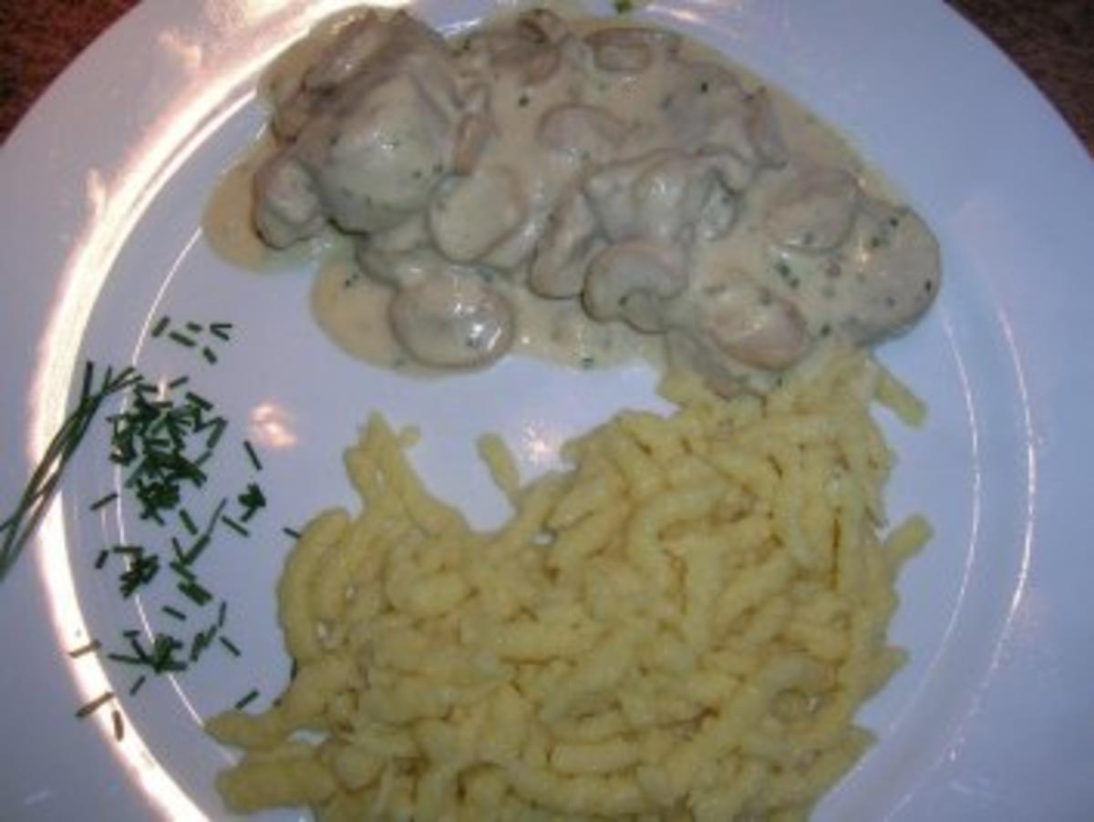 Käse Filet Topf mit Spätzle  - eine schnelle, leckere Feierabendspeise - Rezept