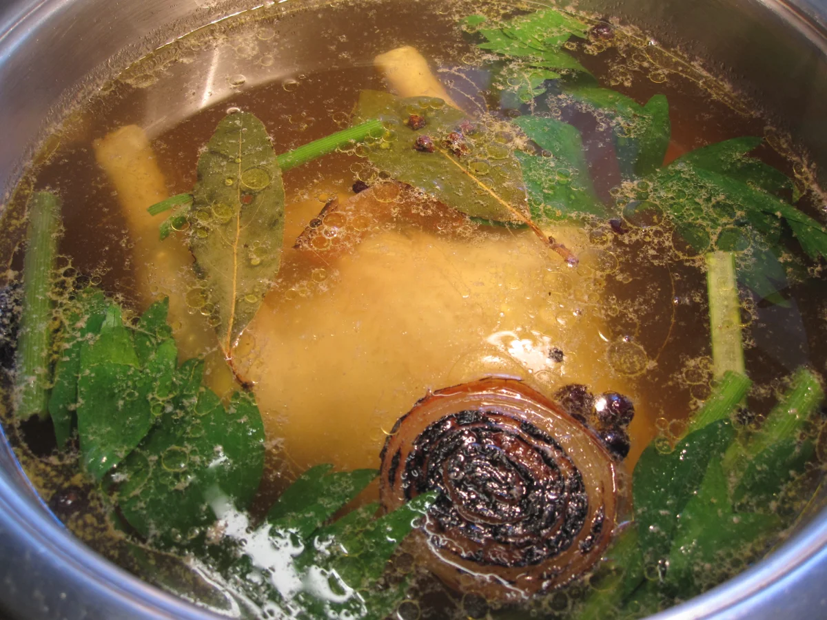 Rezept: Hühnersuppe mit Einlage ... Bild Nr. 4224 Hühnersuppe mit Einlage ... - Rezept - Bild Nr. 4224