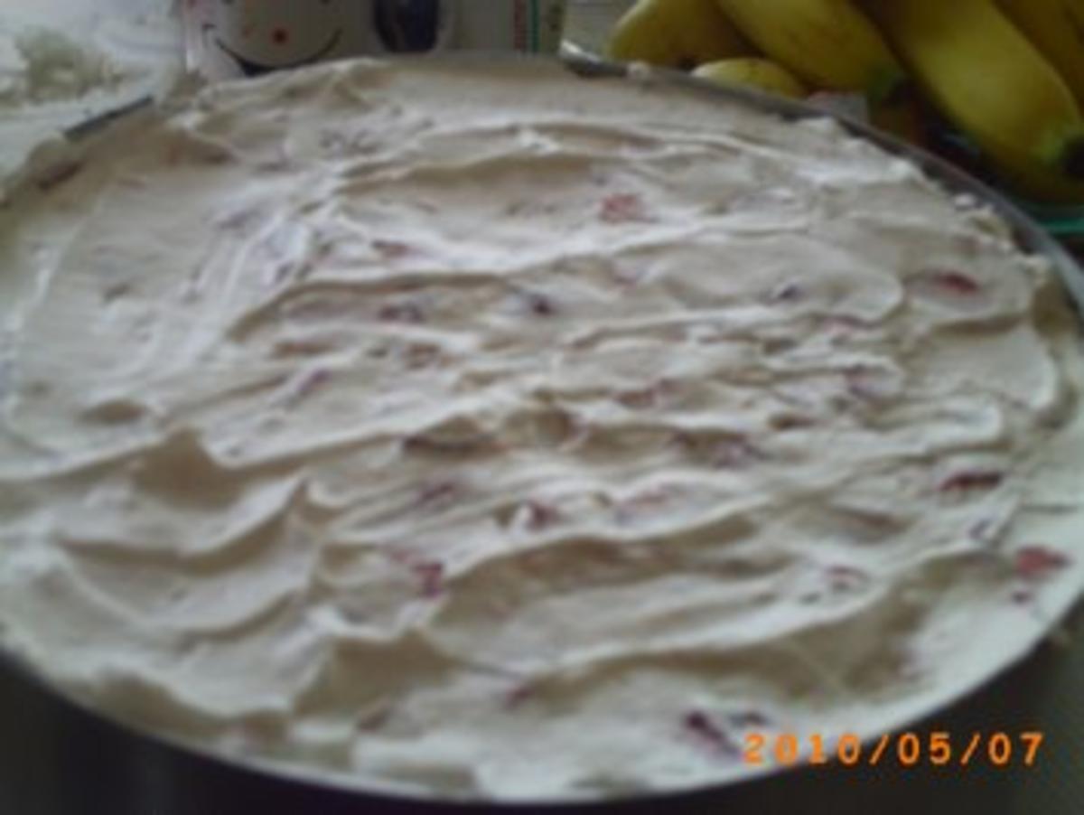 Torten: Schwarzwälder Erdbeertorte - meine Torte zum Muttertag - Rezept - Bild Nr. 10