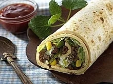 Mexikanischer Burrito mit Rindfleisch-Käsefüllung - Rezept