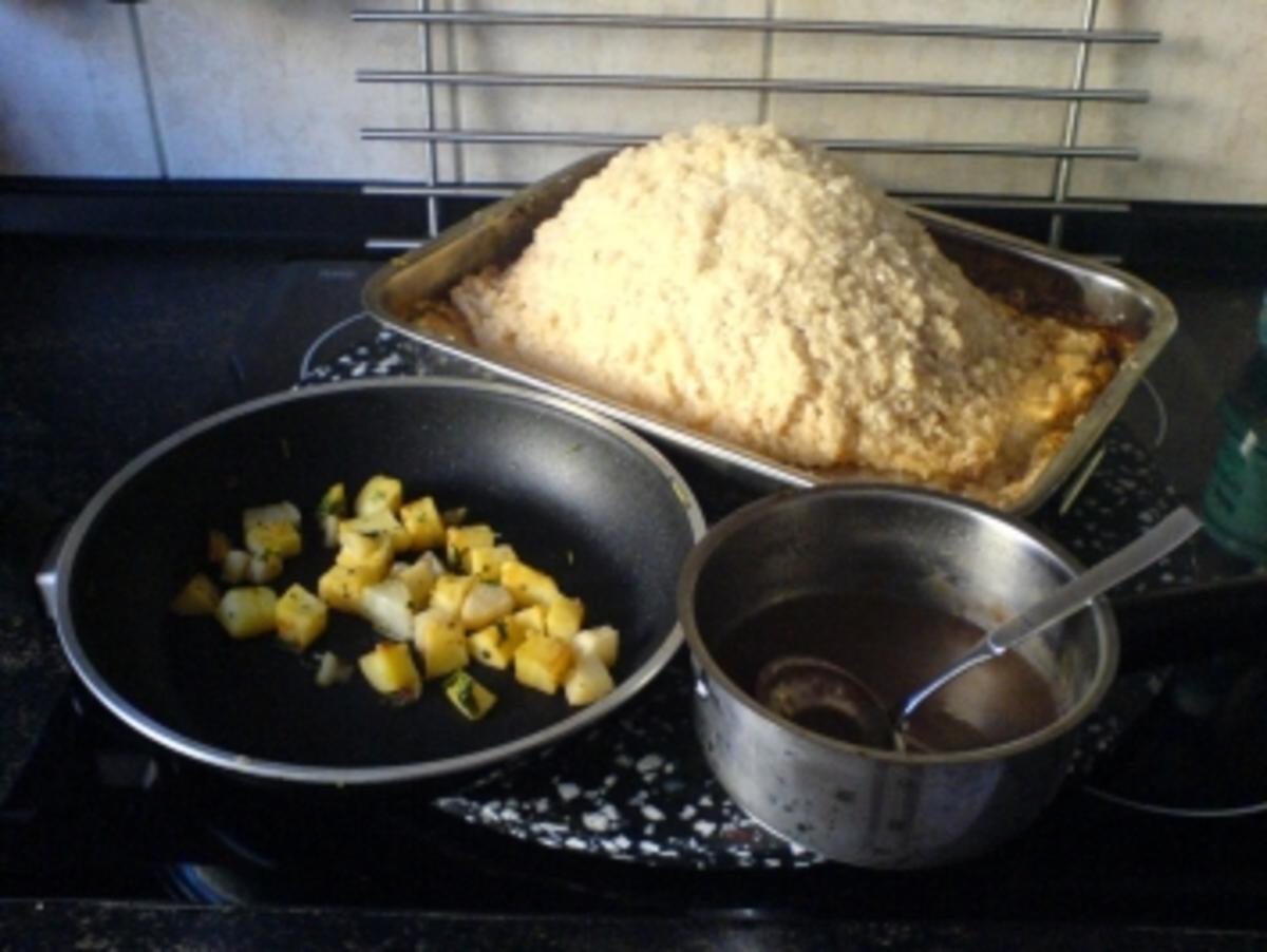 Rehkeule in der Salzkruste mit Birnen-Kartoffeln - Rezept - kochbar.de