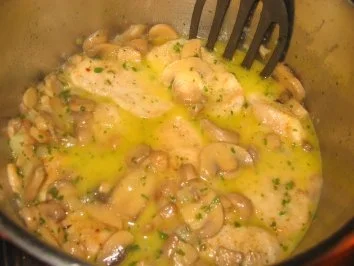 Geflügel: Putenmedaillons an Champignon Sößchen... - Rezept - Bild Nr. 2