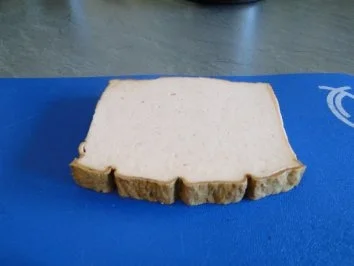 Rezept: Gefüllter Leberkäse mit Stampfkartoffeln und Sauerkraut Gefüllter Leberkäse mit Stampfkartoffeln und Sauerkraut - Rezept