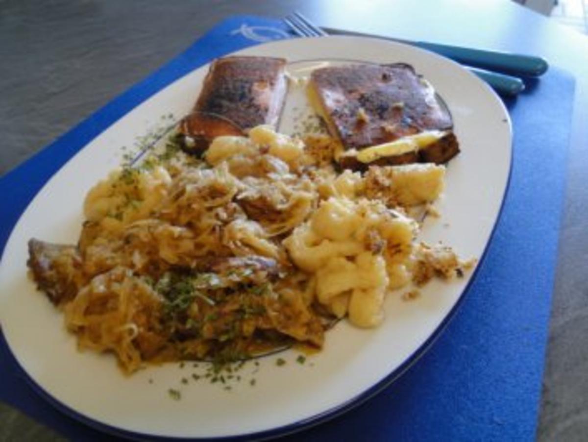 Gefüllter Leberkäse mit Stampfkartoffeln und Sauerkraut - Rezept - Bild Nr. 9