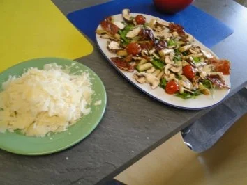 Gebratener Spargel mit gebr. Schinken, Pilze und und Parmesan, ergibt - Rezept - Bild Nr. 10