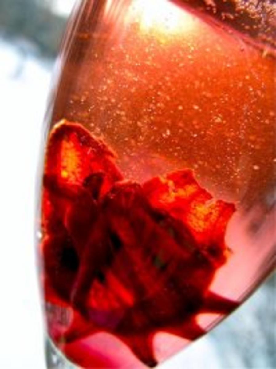 Aperitif: Wild Hibiskus trifft Sekt - Rezept - Bild Nr. 2