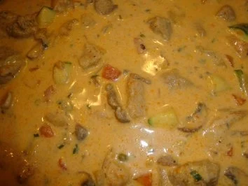 Improvisiertes Cremefine Gulasch:-) - Rezept - Bild Nr. 2