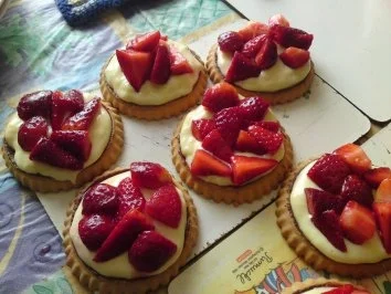 Torteletts mit Erdbeeren und Vanillepudding - Rezept - Bild Nr. 4