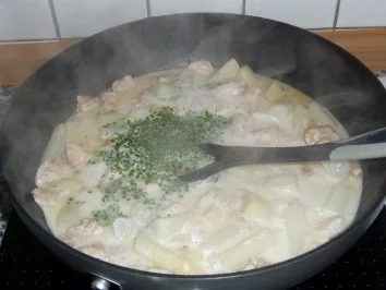 Filet mit Spargel auf Nudelbett - Rezept - Bild Nr. 3