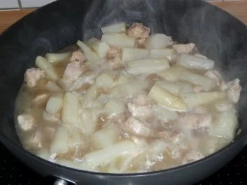 Filet mit Spargel auf Nudelbett - Rezept - Bild Nr. 4