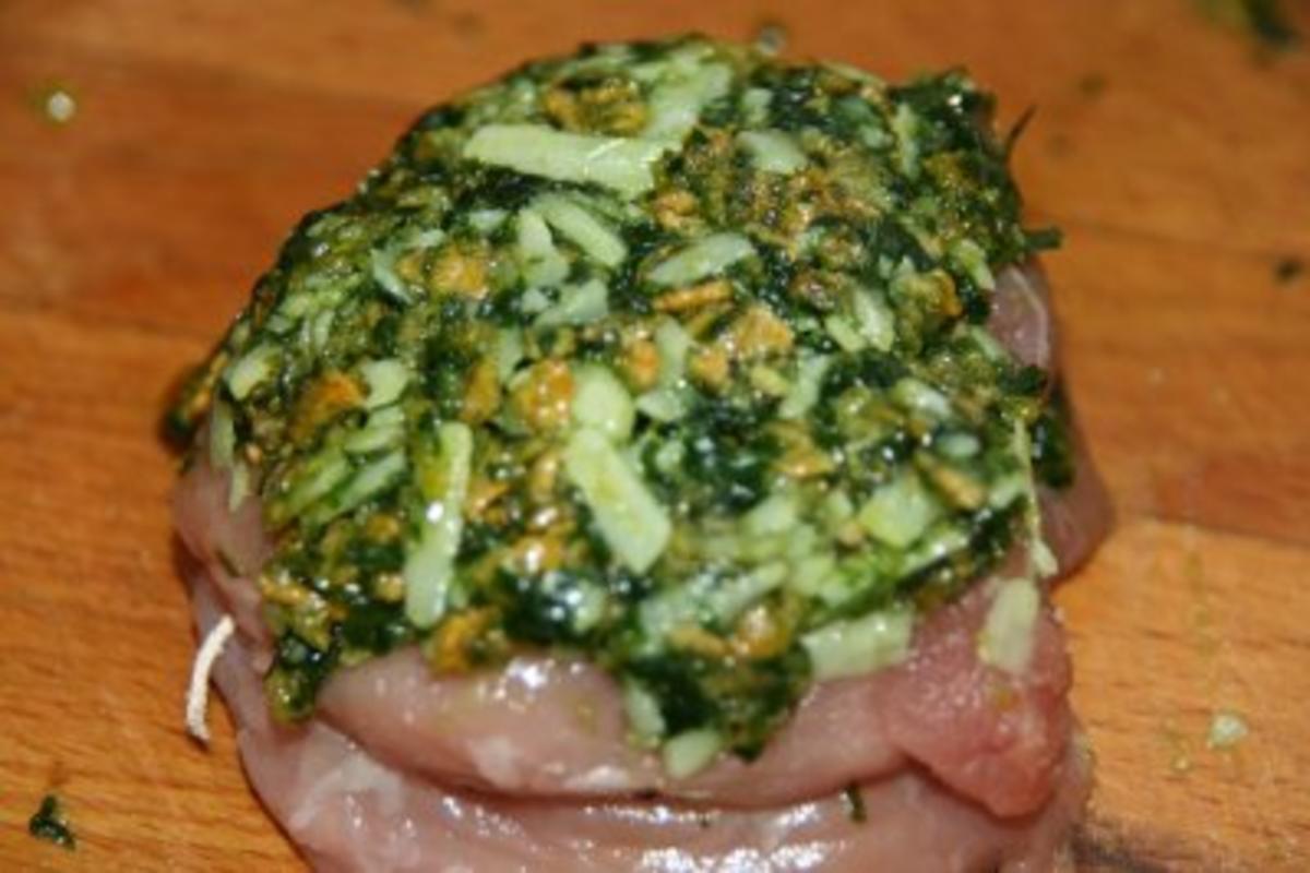 Schwein: Filet mit Cornflakes-Bärlauch-Haube und Spargel mit jungen Kartoffeln - Rezept - Bild Nr. 8