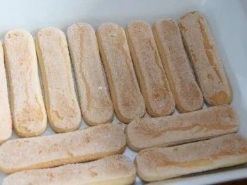 Dessert: Rhabarber-Erdbeer-Tiramisu - Rezept - Bild Nr. 5