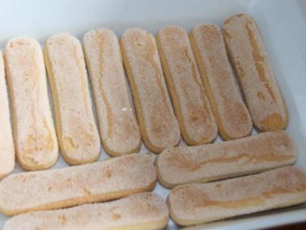 Dessert: Rhabarber Erdbeer Tiramisu - einfach - von border