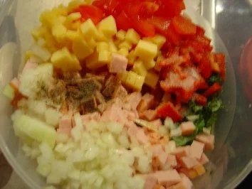 Wurst-Käse-Salat "Villa Kunterbunt" - Rezept - Bild Nr. 4