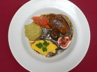 Marinierte Hähnchenbrust mit Polenta, Mole und Guacamole - Rezept - Bild Nr. 2