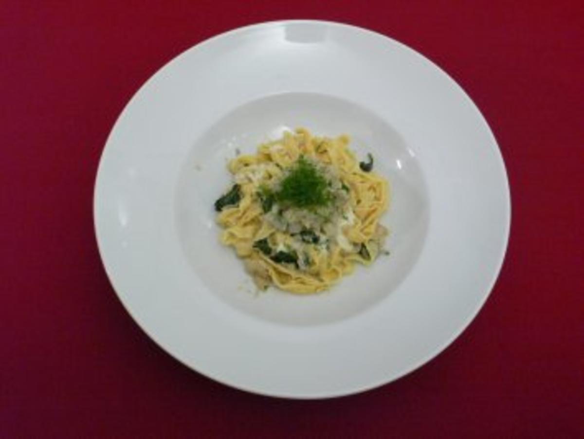 Tagliatelle mit Fenchel, Jerusalem-Artischocke und Büffelmozzarella - Rezept - Bild Nr. 2