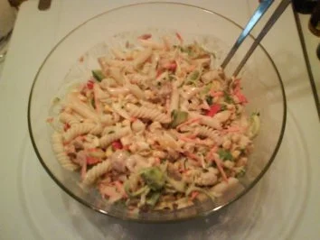 Salat: Nudelsalat mit Thunfisch - Rezept - Bild Nr. 2