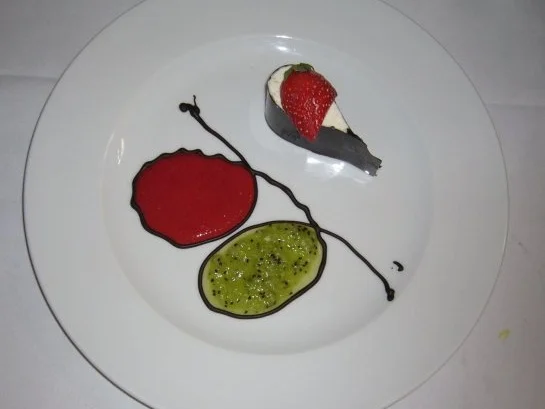 Rezept: Mascarponecreme im Schokotropfen an fruchtigem Dialog Mascarponecreme im Schokotropfen an fruchtigem Dialog - Rezept