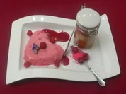 Rezept: Kuchen im Glas mit Cassissoรe und pinken Blรผten Bild Nr. 2 Kuchen im Glas mit Cassissoรe und pinken Blรผten - Rezept - Bild Nr. 2