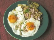 Bratkartoffeln und Spiegeleier - Rezept