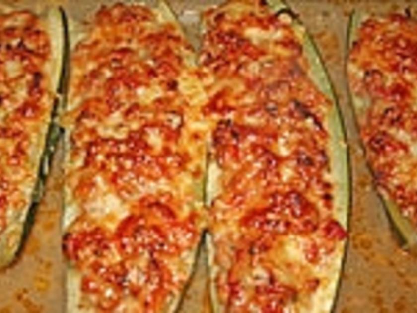 Gefüllte Zuchini - Rezept mit Bild - kochbar.de