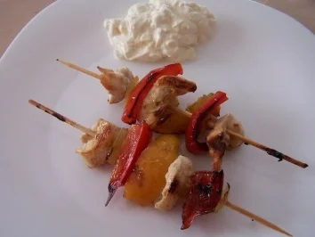 Gefügelspieße mit Apfeldip - Rezept