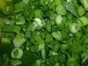 Rezept: Parmesanschnitzel mit weissem Spargel an Pistazien-Frühlingszwiebel-Hollandaise Bild Nr. 5 Parmesanschnitzel mit weissem Spargel an Pistazien-Frühlingszwiebel-Hollandaise - Rezept - Bild Nr. 5