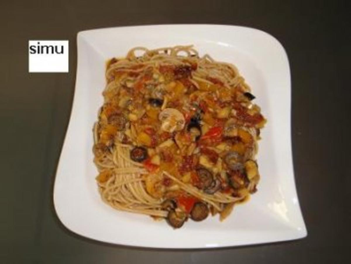 Spaghetti mit Gemüsesauce - Rezept