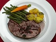 Rezept: Lammkeule mit Gemüse und Kartoffeln Bild Nr. 2 Lammkeule mit Gemüse und Kartoffeln - Rezept - Bild Nr. 2