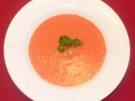 Rezept: Kalte, leicht scharfe Tomatensuppe mit Kokosmilch und Pfirsich Bild Nr. 2 Kalte, leicht scharfe Tomatensuppe mit Kokosmilch und Pfirsich - Rezept - Bild Nr. 2