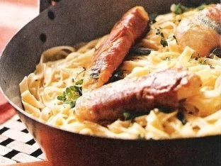 Rezept: Hühnersaltimbocca auf Tagliatelle Hühnersaltimbocca auf Tagliatelle - Rezept
