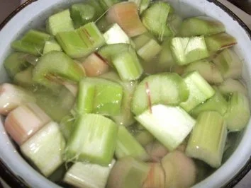 Dessert: Rhabarber - Rezept - Bild Nr. 3